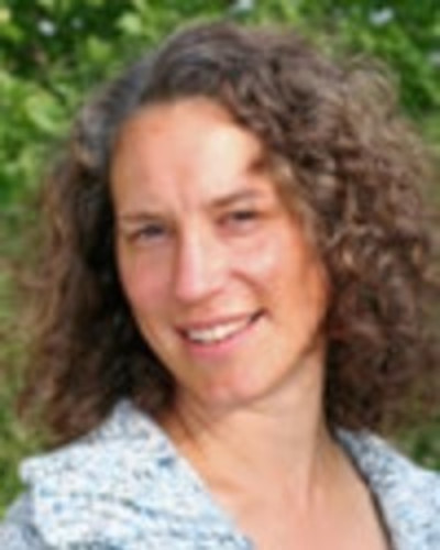 Dr. Kröger, Stefanie