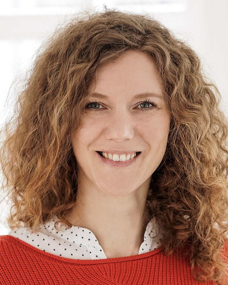  Julia Mayer