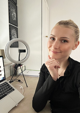 Jana Amann, Social Media Expertin